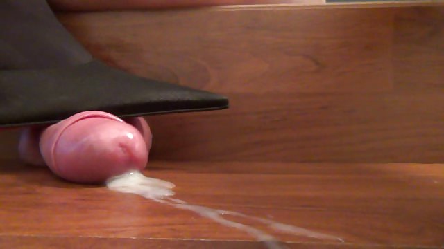 金發碧眼的混蛋變得深深的穿透肛門