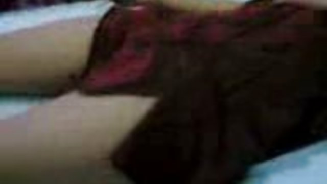 Lucy Li被按摩並且性交愉快